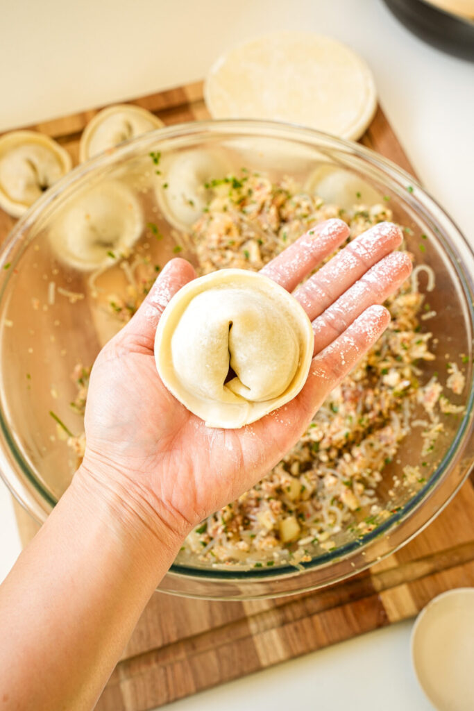 how to fold korean kimchi mandu dumplings