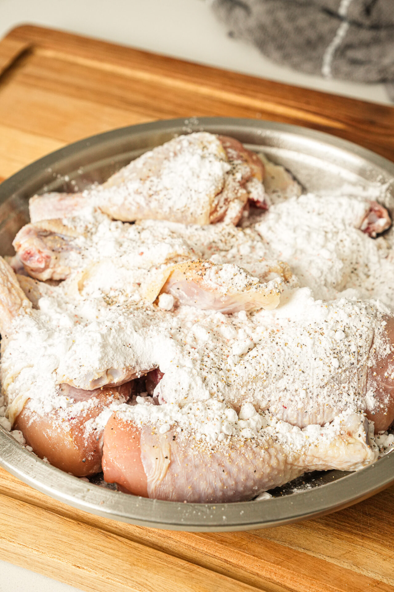 coat chicken wings with cornstarch, garlic powder, salt and black pepper for gochujang honey chicken wings