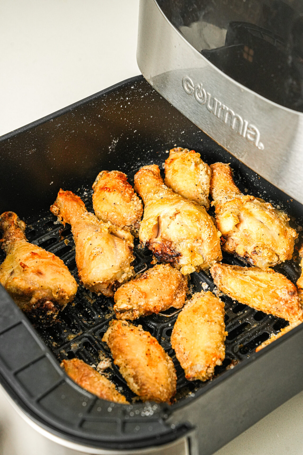 Cook gochujang honey chicken wings in the air fryer for 20 minutes at 400F