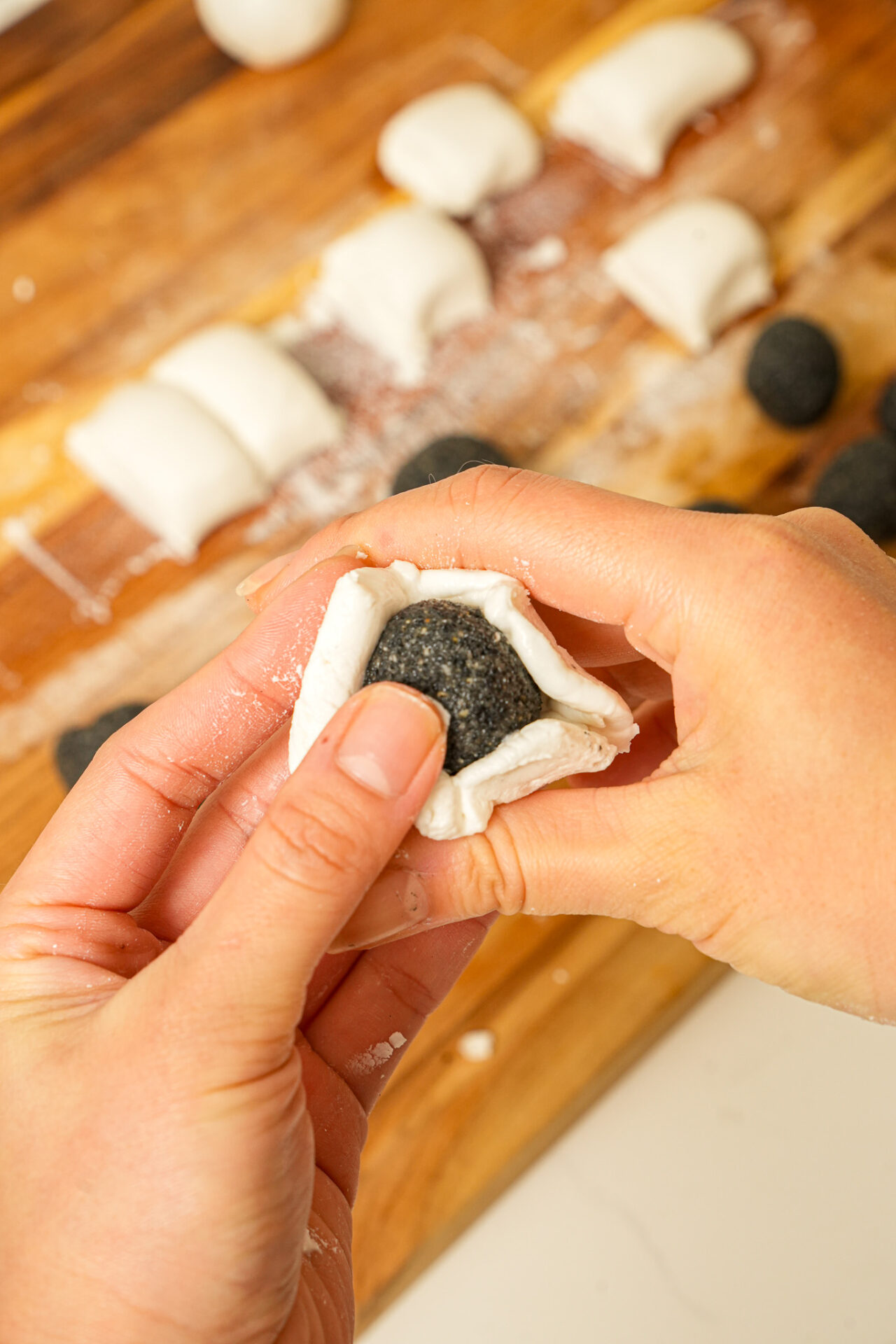 how to assemble tang yuan with black sesame filling