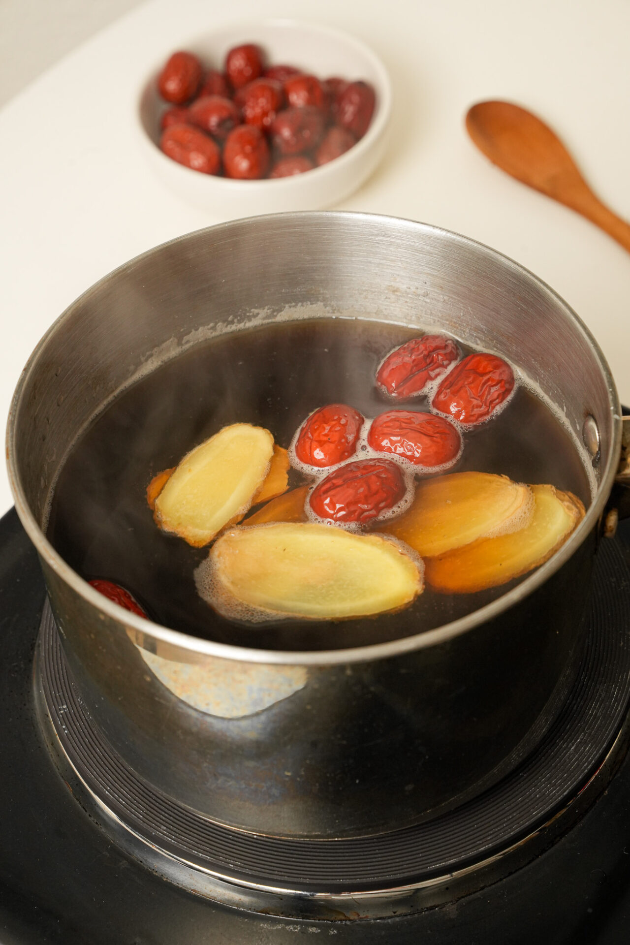 sweet ginger brown sugar soup for tang yuan