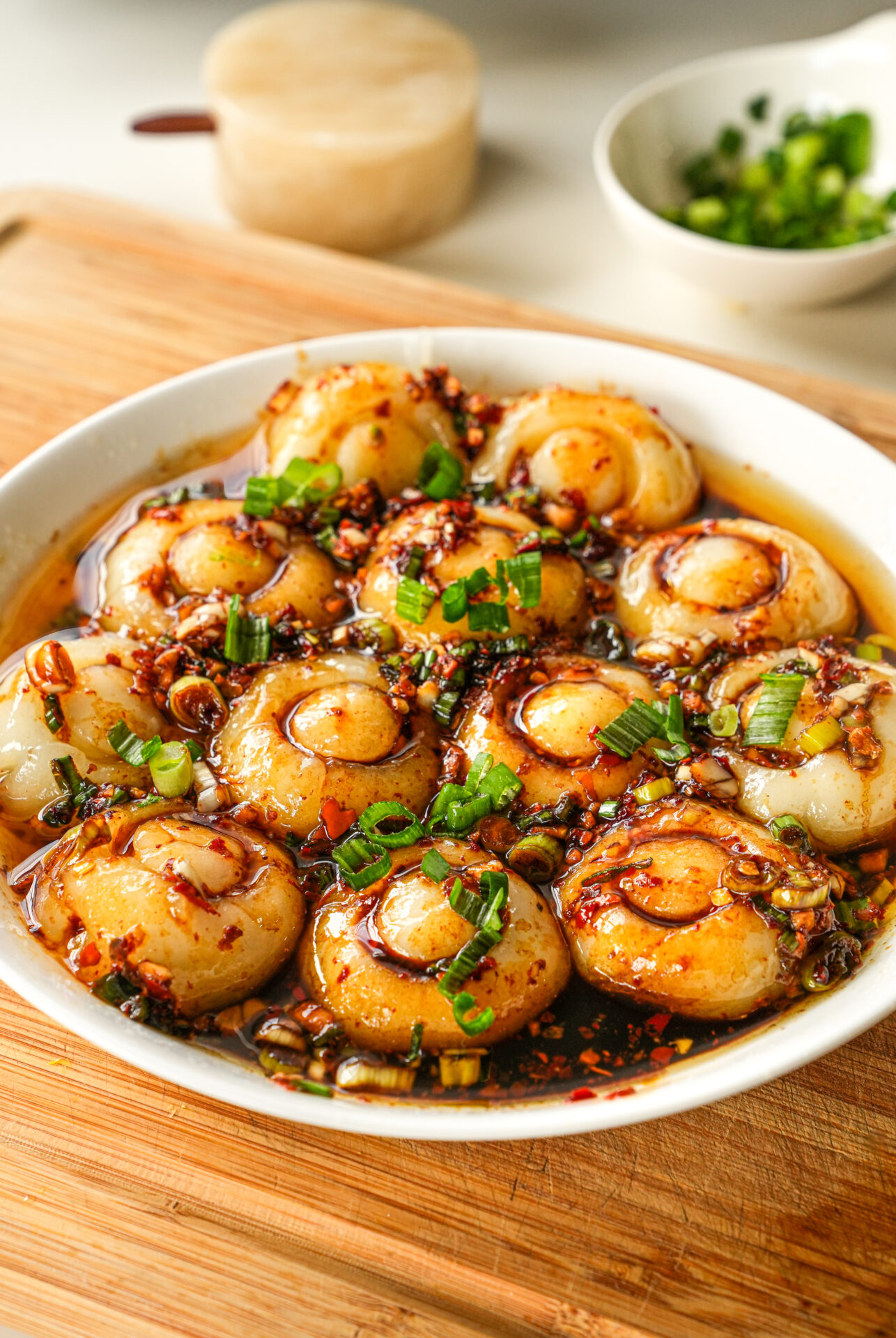 garnish with green onion for potato noodles