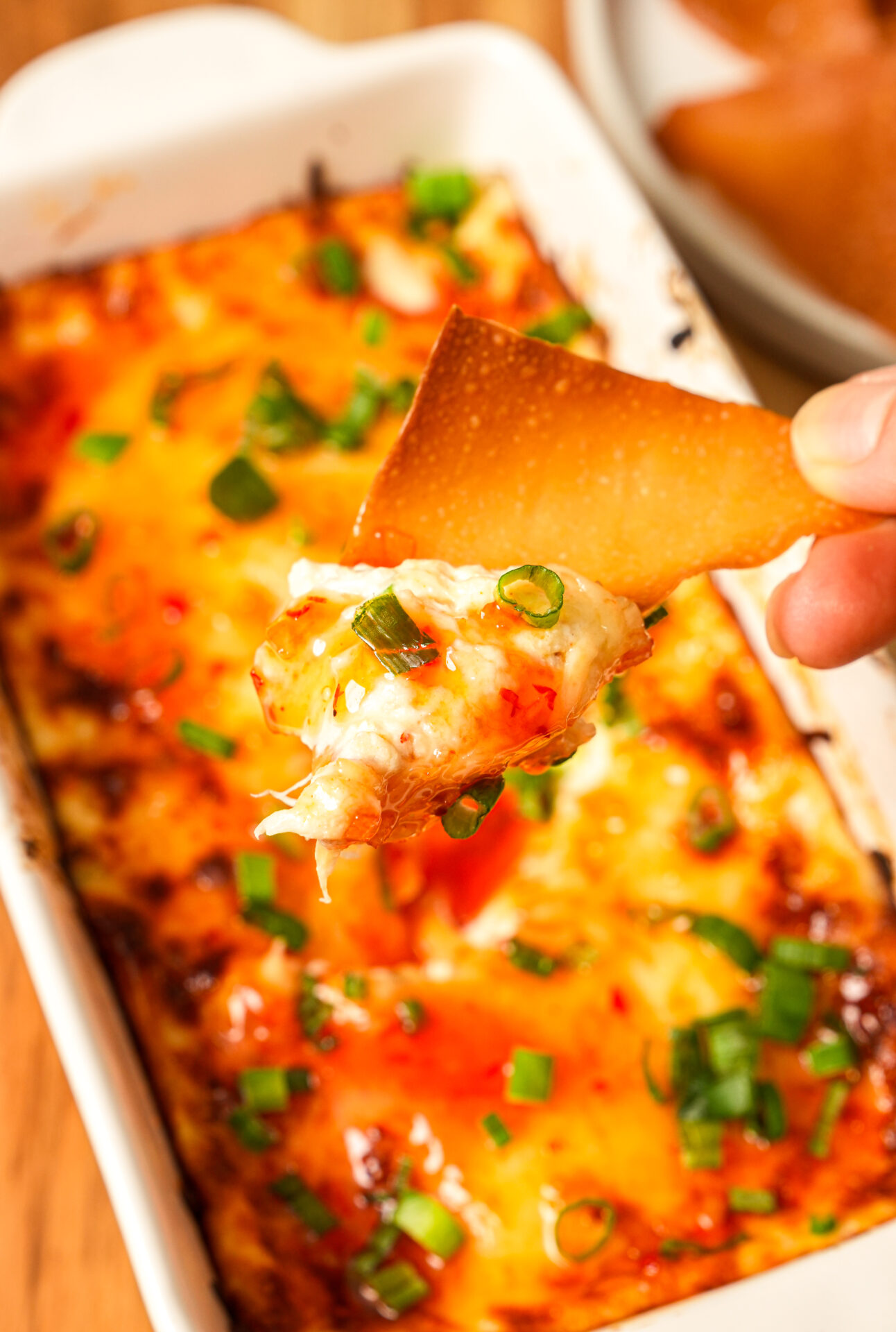 easy crab rangoon dip with wonton chips