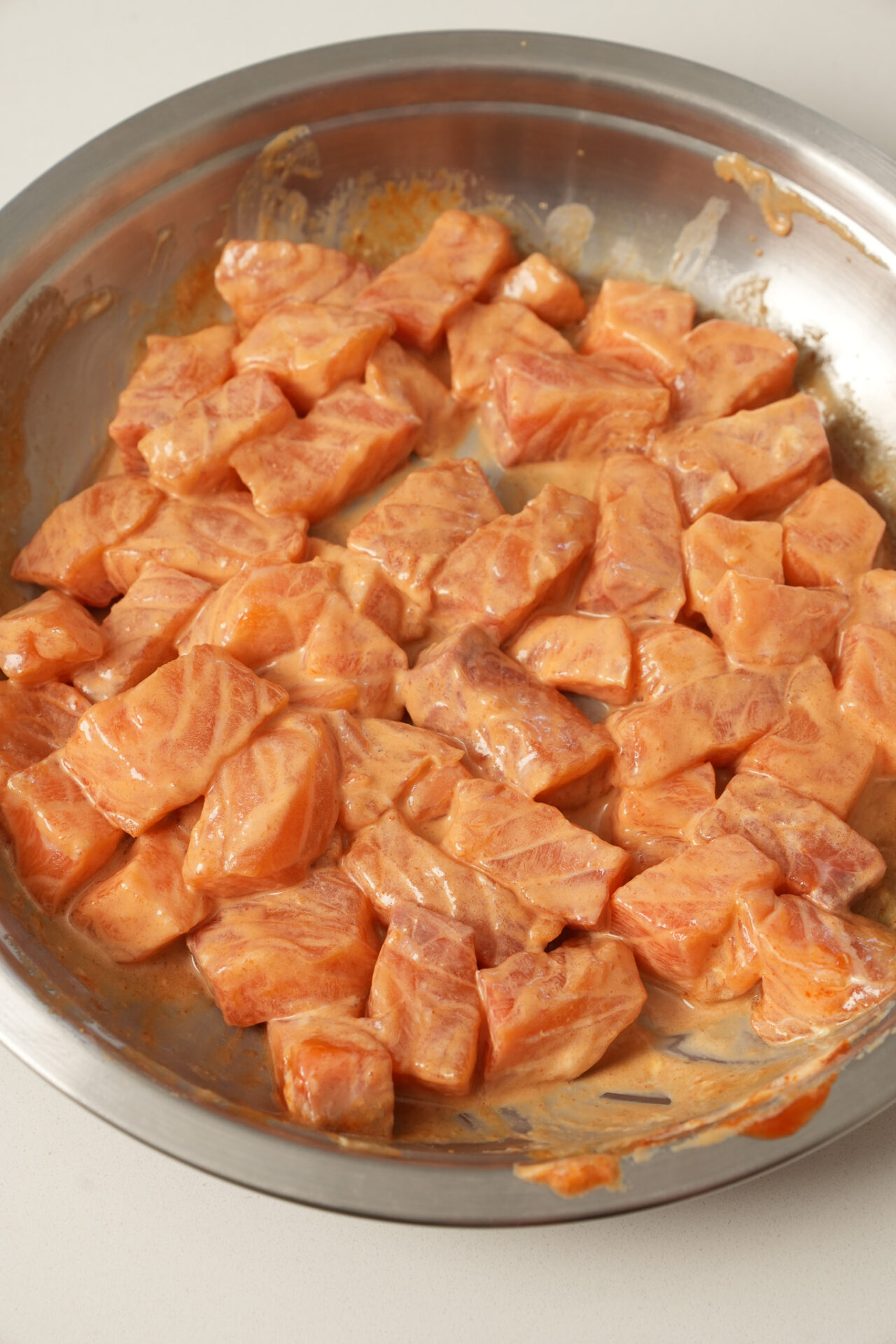 marinate salmon with kewpie mayo for viral salmon sushi bake cups