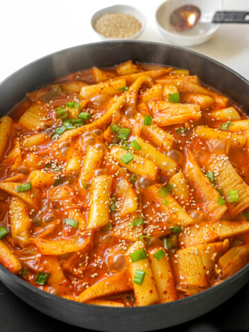 Easy Tteokbokki Korean Rice Cakes Recipe