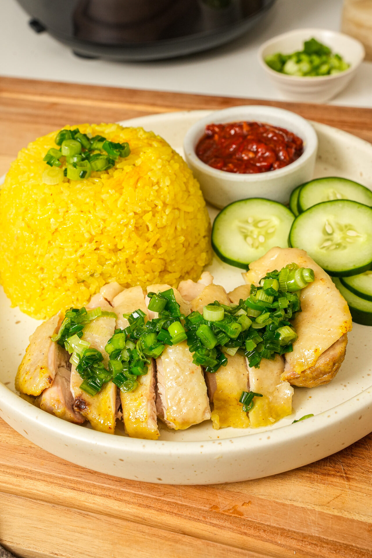 Easy Hainanese Chicken Rice in Rice Cooker
