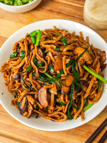 Longevity Noodles with Mushroom Recipe Yi Mein