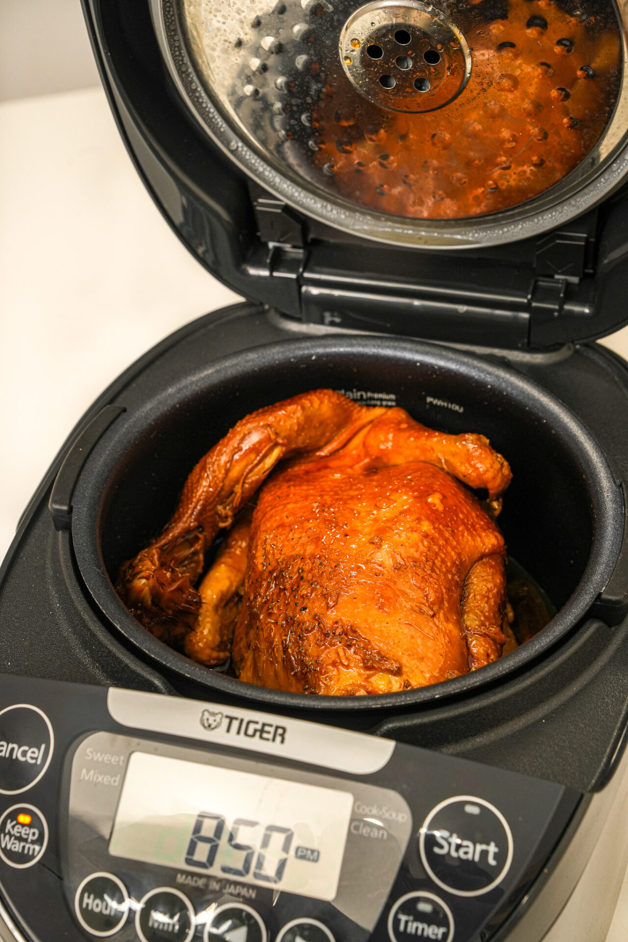 One Pot soy sauce chicken in rice cooker